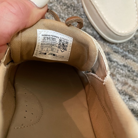 NIB Sperry Boat Shoes! - Picture 6 of 9